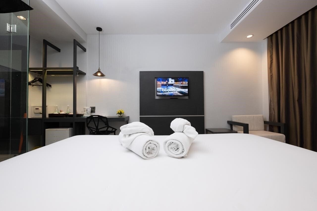 Зображення The Royal Palm Beach Front 3*